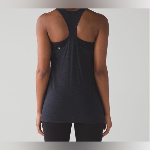Lululemon Yogi Racerback IV - Picture 4 of 8